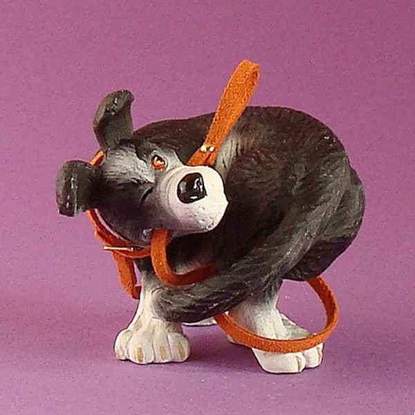 Figurine chien Rufus file - ruf03